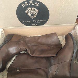 Leather artisan boots